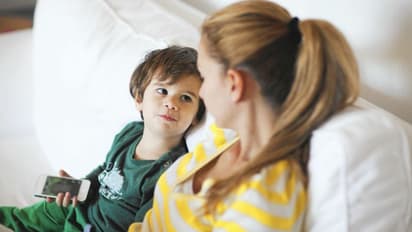 കുട്ടികളോട് ലൈംഗികതയെ പറ്റി പറയാമോ? മാതാപിതാക്കള്‍ അറിഞ്ഞിരിക്കേണ്ടത്...