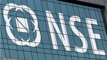 నేషనల్ స్టాక్ ఎక్స్చేంజ్ మాజీ చీఫ్ రవి నారాయణ్ను అరెస్టు చేసిన ఈడీ.. ఫోన్ ట్యాపింగ్ కేసులో అదుపులోకి