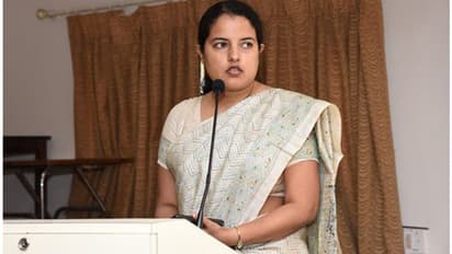 ರೋಹಿಣಿ ಸಿಂಧೂರಿ ಭೇಟಿ: ರೇವಣ್ಣ ಆರೋಪಕ್ಕೆ ಹಾಸನ DC ತಿರುಗೇಟು