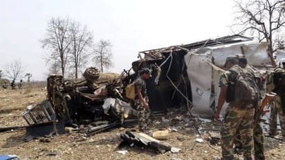 மாவோயிஸ்டுகள் கொடூர தாக்குதல்... 16 பாதுகாப்பு படை வீரர்கள் வீரமரணம்..!