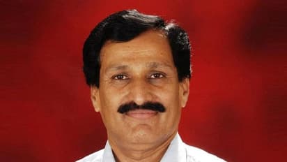 Muddahanumegowda swears before Lord Manjunatha, says he’s innocent