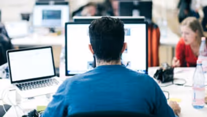 Office Job : ഓഫീസ് ജോലി ചെയ്യുന്നവര്‍ നിര്‍ബന്ധമായും അറിഞ്ഞിരിക്കേണ്ട ഒരു പഠനറിപ്പോര്‍ട്ട്