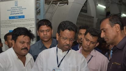 ঘুম নেই চোখে, ফণী-র অপেক্ষায় প্রহর গুণছেন মেয়র, নজর রাখছেন মুখ্যমন্ত্রী