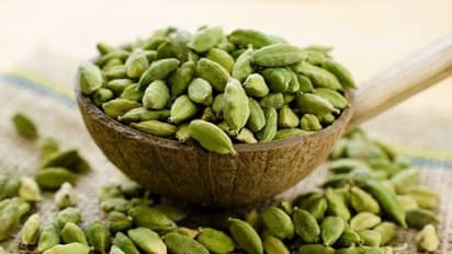 ರಾತ್ರಿ ವೇಳೆ ಏಲಕ್ಕಿ ಬಾಯಲ್ಲಿಟ್ಟು ಮಲಗಿದ್ರೆ ಏನಾಗತ್ತೆ?