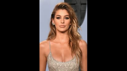 आखिर क्यों Titanic का ये हीरो करता है सिर्फ कम उम्र की लड़कियों को डेट?