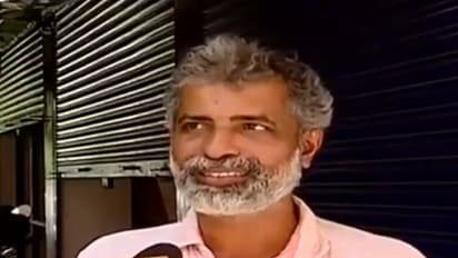 പൊതുപ്രവര്ത്തനം നിര്ത്തി സുരേഷ് കീഴാറ്റൂര് പുതിയ ഹോട്ടല് തുടങ്ങുന്നു