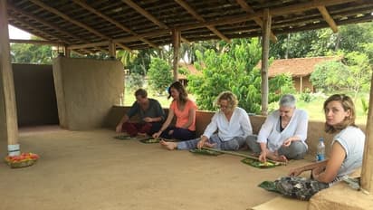 ವಿದೇಶಿಯರನ್ನು ಮೈಸೂರಿನತ್ತ ಸೆಳೆದ ಯೋಗ!
