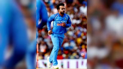 আইপিএল-এ চোট পেলেন কেদার, বিশ্বকাপে কী হবে -উদ্বেগে ভারতীয় দল