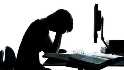 എല്ലാ വിഷയത്തിലും എ-പ്ലസ് കിട്ടാത്ത കുട്ടികളോട് പറയാന് ഒരേയൊരു 'ഡയലോഗ്'...