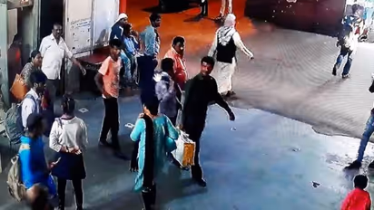 Man who escaped security check at Bengaluru Metro station visits police