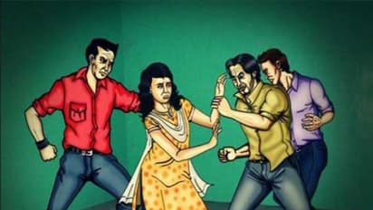 బీటెక్ విద్యార్ధినిపై పైశాచికం: ప్రియుడిని కొట్టి, ప్రియురాలిపై గ్యాంగ్రేప్