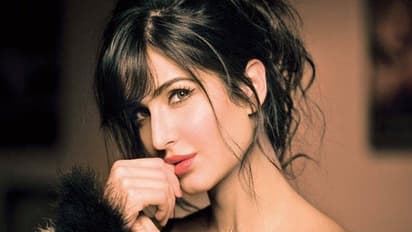 Fan proposes to Katrina Kaif on Twitter, actress's response is winning the internet