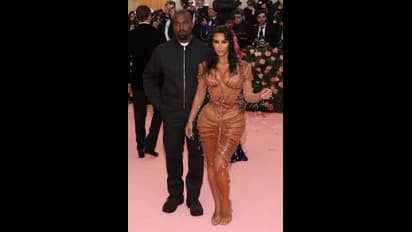 किम कार्दशियन ने बताया कैसे फिट हुईं अपनी इस मेट गाला ड्रेस में