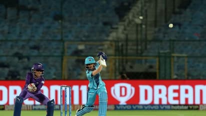 ವೆಲಾಸಿಟಿ ಮಣಿಸಿದ ಸೂಪರ್’ನೋವಾ; ಫೈನಲ್’ನಲ್ಲೂ ಈ 2 ತಂಡಗಳೇ ಮುಖಾಮುಖಿ