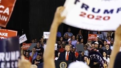 ফের ভারতীয়দের বিপাকে ফেললেন ট্রাম্প, এইচ-১বি ভিসায় আমেরিকায় আর কাজ পাবেন না  তথ্যপ্রযুক্তি কর্মীরা