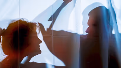 মাত্র দেড় কাঠা জমির লোভ, লোহার রড দিয়ে পিটিয়ে মাকে খুন করল ছেলে