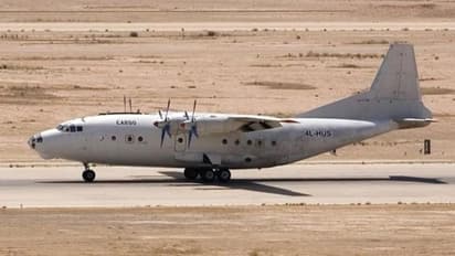 വ്യോമപാത തെറ്റിച്ച വിമാനം ജയ്പൂരില് ഇറക്കി; പൈലറ്റിനെ ചോദ്യം ചെയ്തു; വിമാനം വിട്ടയച്ചു