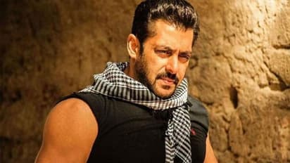 Salman Khan shows perfect split, giving major fitness goals