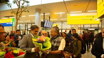 ഡച്ച് ആതിഥേയത്വം ഏറ്റുവാങ്ങി കേരളത്തിന്‍റെ മുഖ്യമന്ത്രി- ചിത്രങ്ങള്‍
