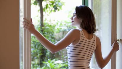 വീട്ടില് 'നെഗറ്റീവ് എനര്ജി'യോ? ചെയ്യാം ഈ അഞ്ച് കാര്യങ്ങള്....