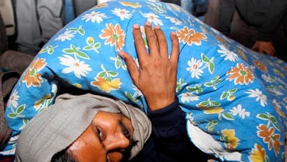 केजरीवाल ड्रामा नहीं करते, 'आप' की कसम