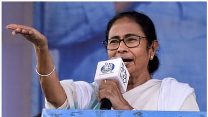 'నన్ను క్షమించండి': రాష్ట్రపతి ముర్ముకి బెంగాల్ సీఎం మమతా బెనర్జీ క్షమాపణలు