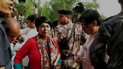 ভারতীর বিরুদ্ধে তদন্ত শেষ সিআইডি-র, বিজেপি নেত্রীর সম্পত্তি হস্তান্তরের নির্দেশ আদালতের