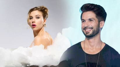 मिस्टर इंडिया बन कर इस हॉलीवुड एक्ट्रेस को नहाते हुए देखना चहते हैं शाहिद कपूर