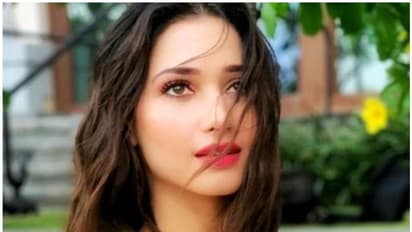 സ്നേഹത്തെ കുറിച്ച് കവിതയുമായി തമന്ന