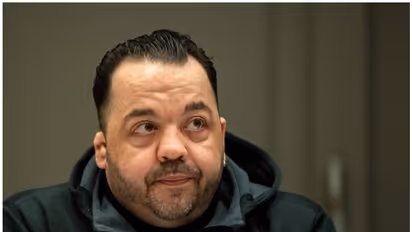 മരുന്നിന് പകരം മരണം കുത്തിവച്ച് നഴ്സ്; കൊന്നുതള്ളിയത് 300 പേരെ