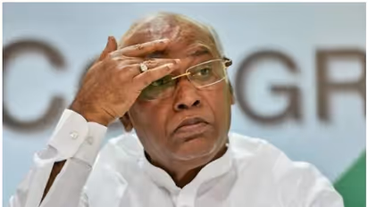Senior Congress leader Mallikarjun Kharge questioned by ED officials in National Herald case