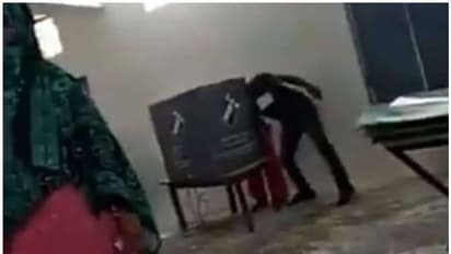 സ്ത്രീകളുടെ വോട്ട് ചെയ്യുന്നത് പോളിംഗ് ഏജന്റ്; വീഡിയോ പുറത്ത്, പിന്നാലെ അറസ്റ്റ്