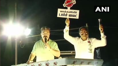 कमल हासन के 'हिंदू आतंकी' बयान पर विवाद