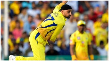 ’மேட்ச் ஆடக் கிளம்பும்போது வேகாத உணவைப் போட்ட ஹோட்டல்’...ஹர்பஜன் பகீர் ட்விட்...