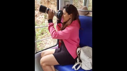 'నేల టికెట్టు' పిల్ల హాట్ షో!