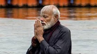 ವಿಪಕ್ಷಗಳ ಟೀಕೆಗಳು ಉಡುಗೊರೆ ಇದ್ದಂತೆ: ಮೋದಿ ತಿರುಗೇಟು!