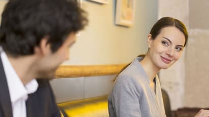 ആദ്യമായി കാണുന്ന പുരുഷനില് സ്ത്രീ നോക്കുന്ന ഏഴ് ഘടകങ്ങള്...