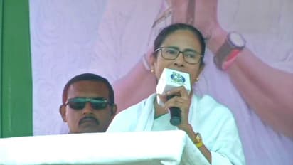 থাপ্পরের পর এবার কান ধরে ওঠবোস! মোদীর বিরুদ্ধে আরও ঝাঁঝালো মমতা