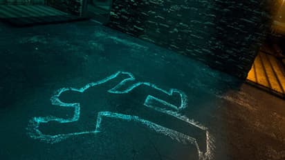 ব্রডস্ট্রিটের বাড়ি থেকে উদ্ধার বৃদ্ধের দেহ! এলাকা জুড়ে আতঙ্ক