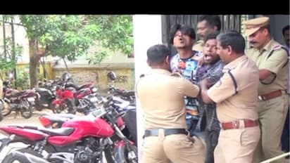 പെരുമ്പാവൂരില്‍ യുവാവിനെ കുത്തിപ്പരിക്കേല്‍പ്പിച്ച മൂന്ന് പേർ അറസ്റ്റിൽ