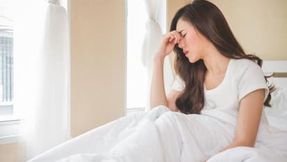 ഉറങ്ങി എഴുന്നേല്‍ക്കുമ്പോള്‍ ക്ഷീണം അനുഭവപ്പെടാറുണ്ടോ; കാരണം ഇതാണ്