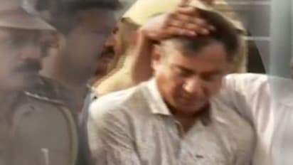 வசமாக சிக்கிய தொழிலதிபர்!! 11 நாடுகளில் கைவரிசை! 4 வருடமாக ரயில்களில் கோடிக்கணக்கில் கொள்ளை...