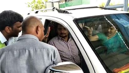 ಕೇವಲ 56 ರೂ. ಟೋಲ್ಗಾಗಿ ರಂಪಾಟ ಮಾಡಿದ ಮಿನಿಸ್ಟರ್ ಹೆಂಡ್ತಿ!