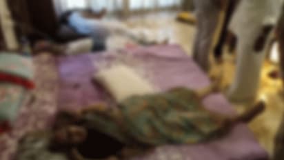 குடும்பத்துடன் தற்கொலை செய்ய கூரியரில் விஷம் வாங்கிய குமரி தொழில் அதிபர்..!