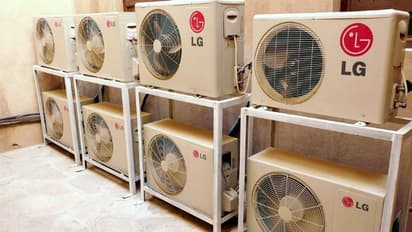 গরমে এসি কিনবেন, কয়েকটা দিন অপেক্ষা করুন - ১৫ শতাংশ সস্তায় মিলবে সরকারি যন্ত্র