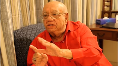 ಮೋದಿ ಸೇರಿದಂತೆ ಹಲವರ ಭವಿಷ್ಯ ನುಡಿದಿದ್ದ ಖ್ಯಾತ ಜ್ಯೋತಿಷಿ ಬೆಜಾನ್ ದಾರುವಾಲ್ಲ ಕೊರೋನಾಗೆ ಬಲಿ!