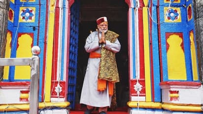 पीएम मोदी की केदारनाथ यात्रा पर बिफरी टीएमसी, चुनाव आयोग से की शिकायत