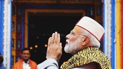 கேதார்நாத் குகைக்கோயில், 20 மணி நேர தியானம் எல்லாமே நடிப்ப்ப்ப்பா கோபால்?