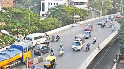Diversions after Bengaluru-Doddaballapur flyover collapse leads to snail-pace traffic