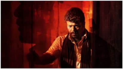 இதுவும் சாத்தியம், ஓரே ஆளாக நடித்து சாதித்து காட்டிய பார்த்திபன்! 'ஒத்த செருப்பு சைஸ் 7 ' பட ட்ரைலர்!